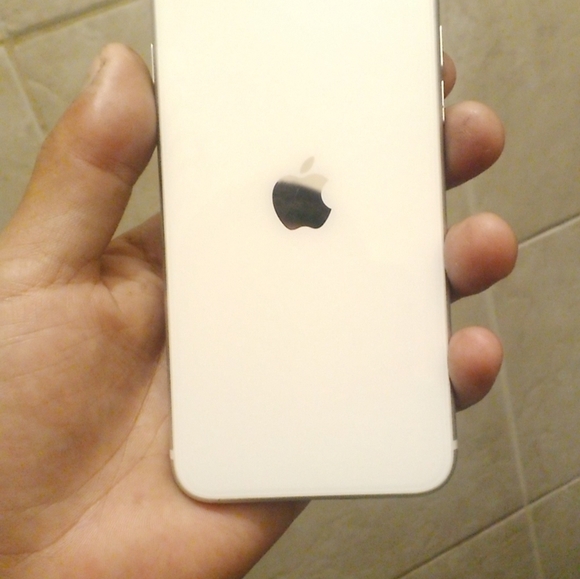Apple Iphone SE (2022)